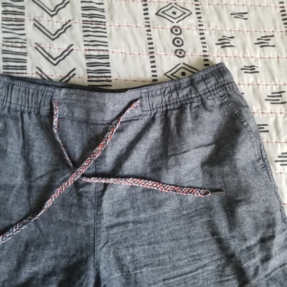 Eddie Bauer Linen Blend Drawstring Shorts size XL - Picture 4 of 8